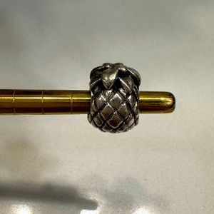 Pandora Pineapple Sterling Silver Charm
925 ALE
